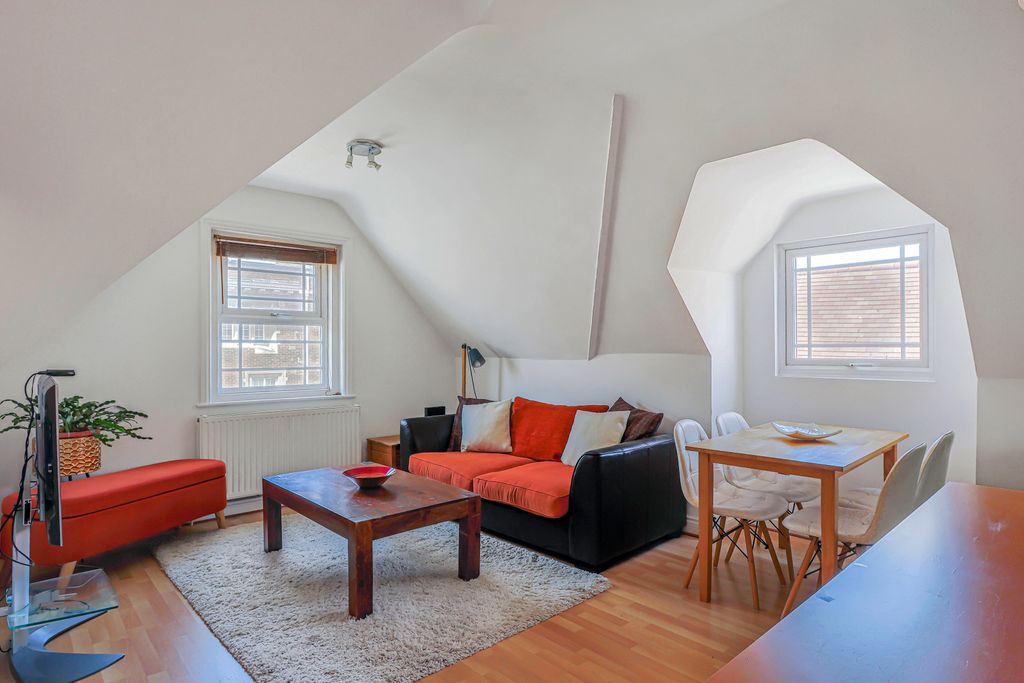 Property photo 2 of 15 333A5177