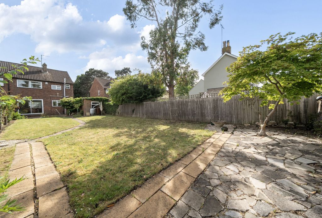 Property photo 1 of 9 1468612-18-6A2052...