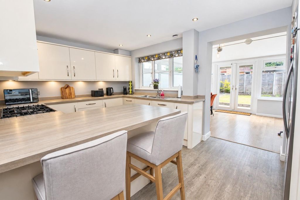 Property photo 2 of 16 Kitchen 1.Jpg