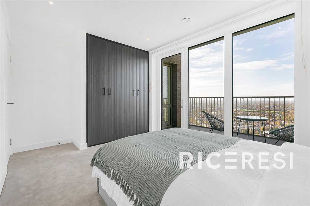 Property photo 2 of 23 25_42410.Jpg