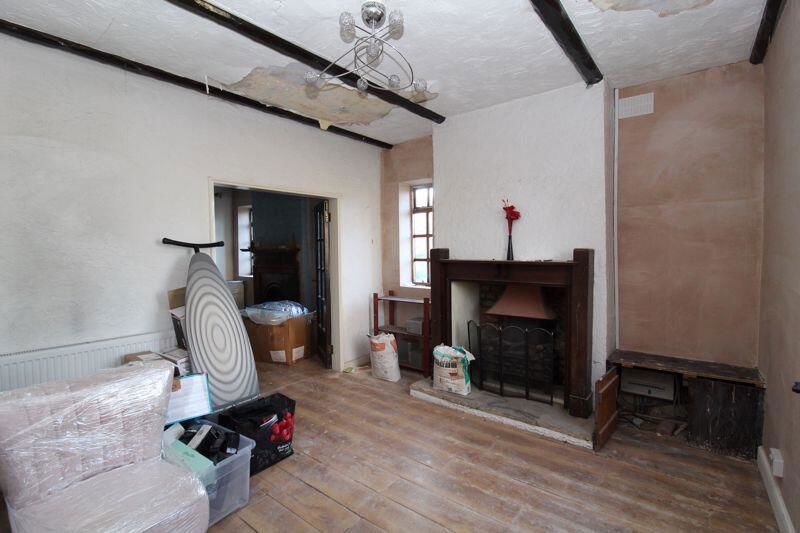 Property photo 2 of 25