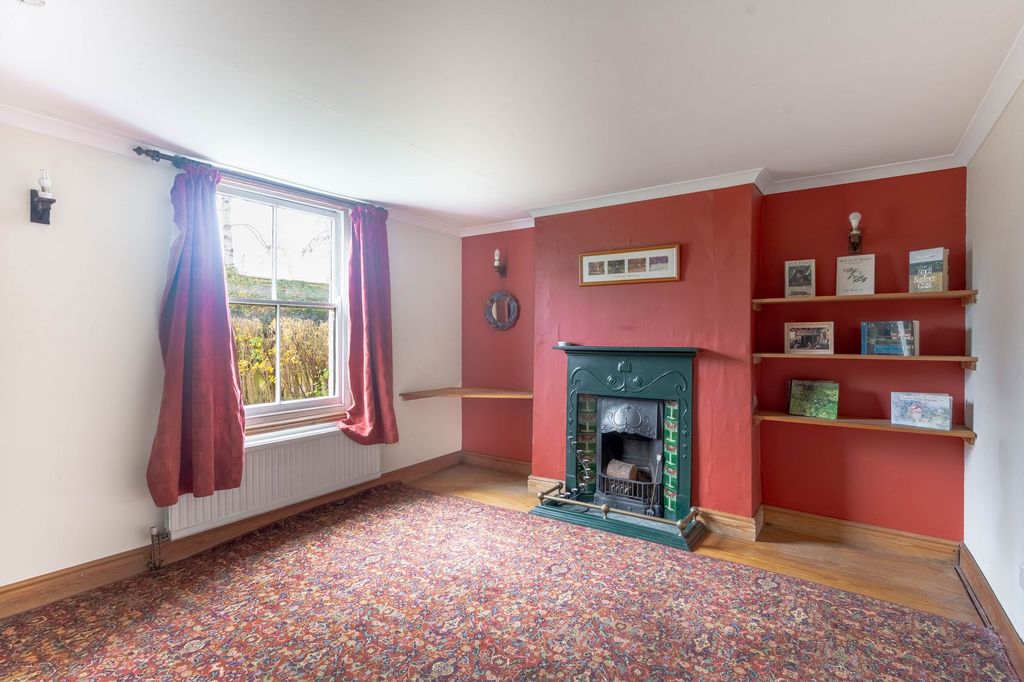 Property photo 3 of 23