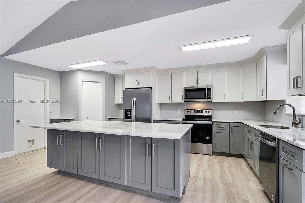 Property photo 2 of 20 <Alttext/>