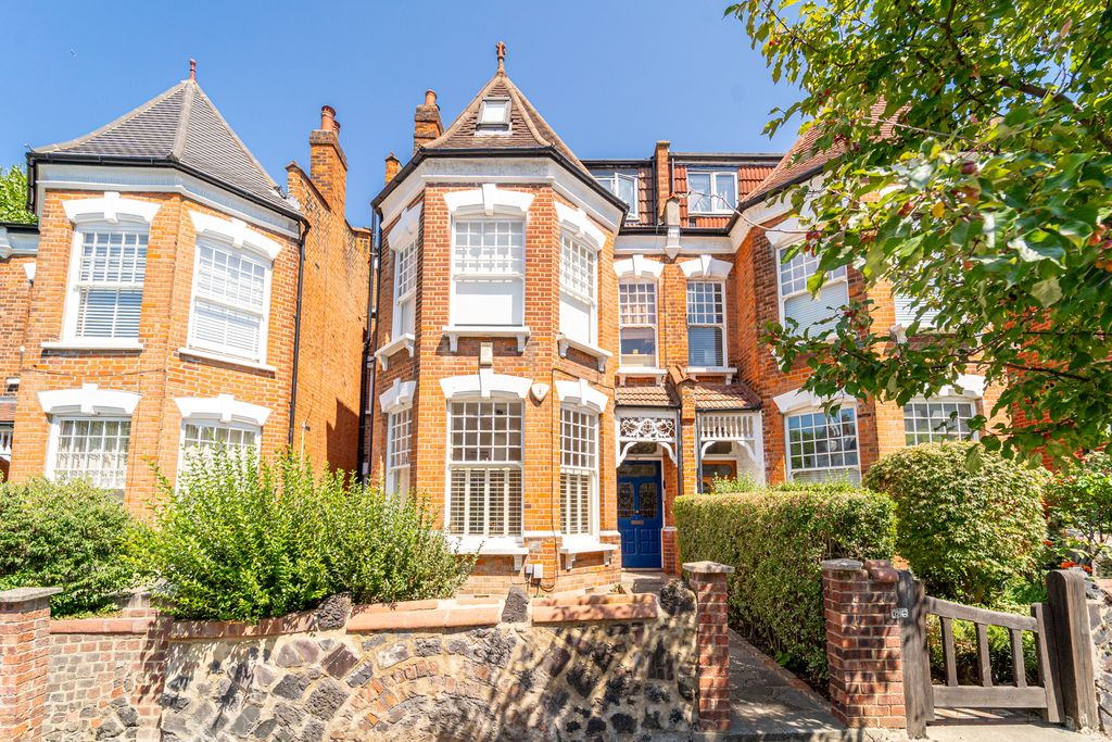 Property photo 3 of 17 Ndb00438-Edit