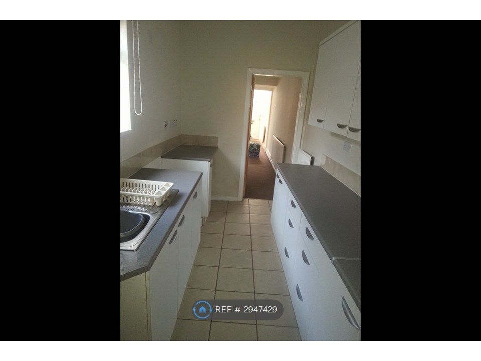 Property photo 2 of 16 Kitchen