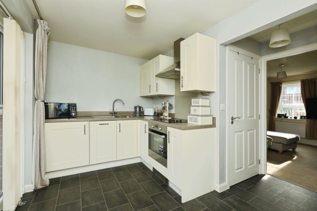 Property photo 3 of 8