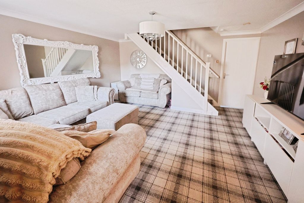 Property photo 3 of 15 Pbox-Img.Jpg