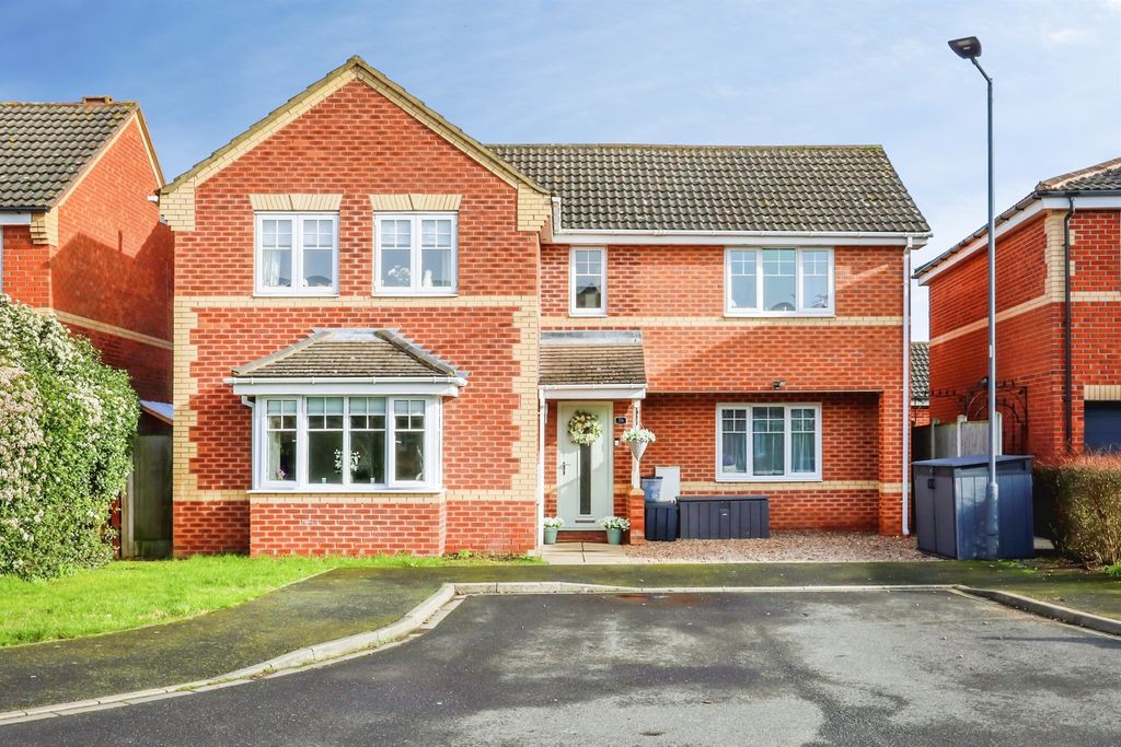 Property photo 1 of 25