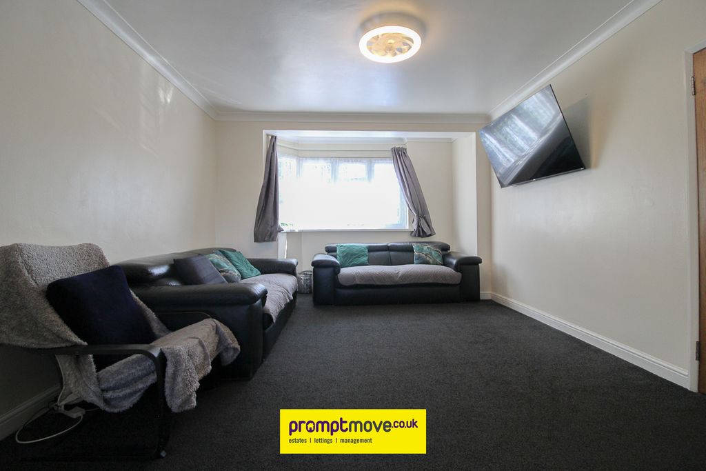 Property photo 3 of 14 Na
