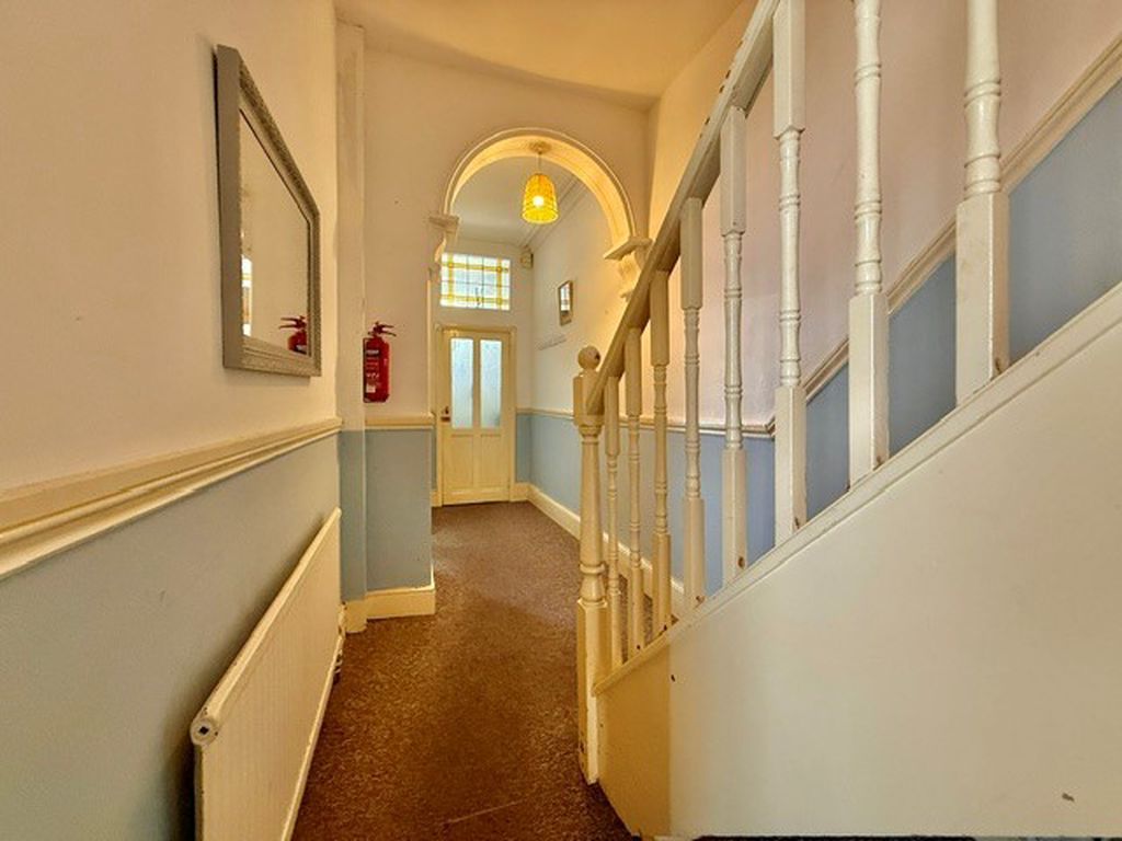 Property photo 2 of 25 Photo 3