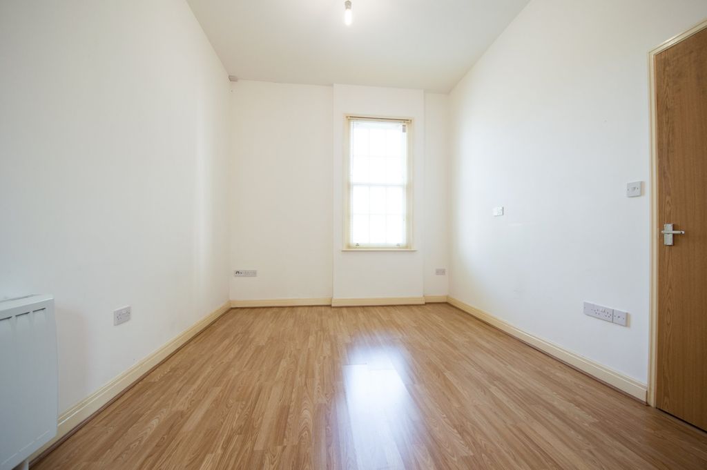 Property photo 2 of 4