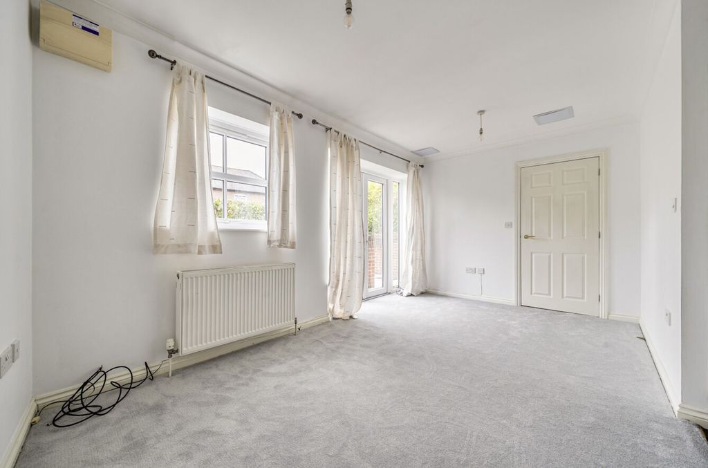 Additional image 8 of 2 bed semi-detached house for saleStation Road, Liss GU33