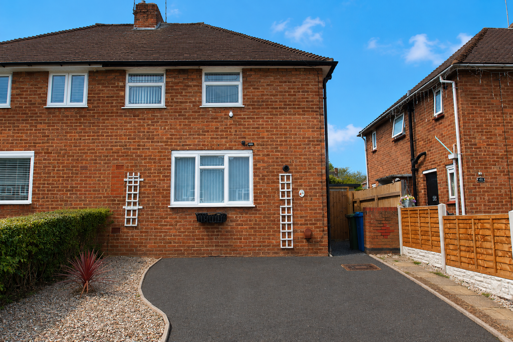 Property photo 2 of 32