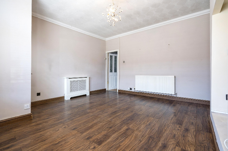 Property photo 3 of 11 Living Room