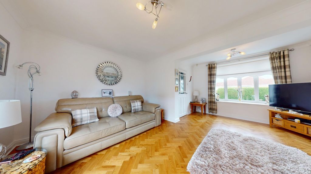 Property photo 3 of 29 5184639