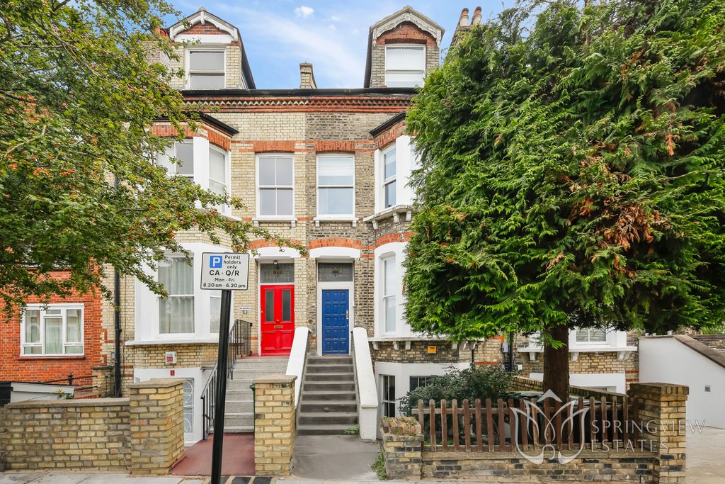 Property photo 1 of 12