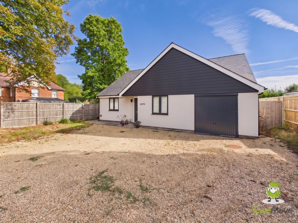 Property photo 1 of 26 Ewemove Estate Agents Basingstoke - Worting Road