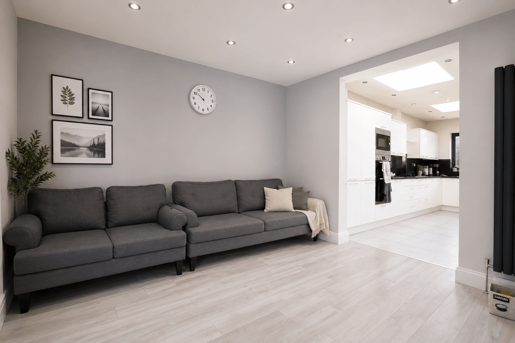 Property photo 2 of 11 Gallery