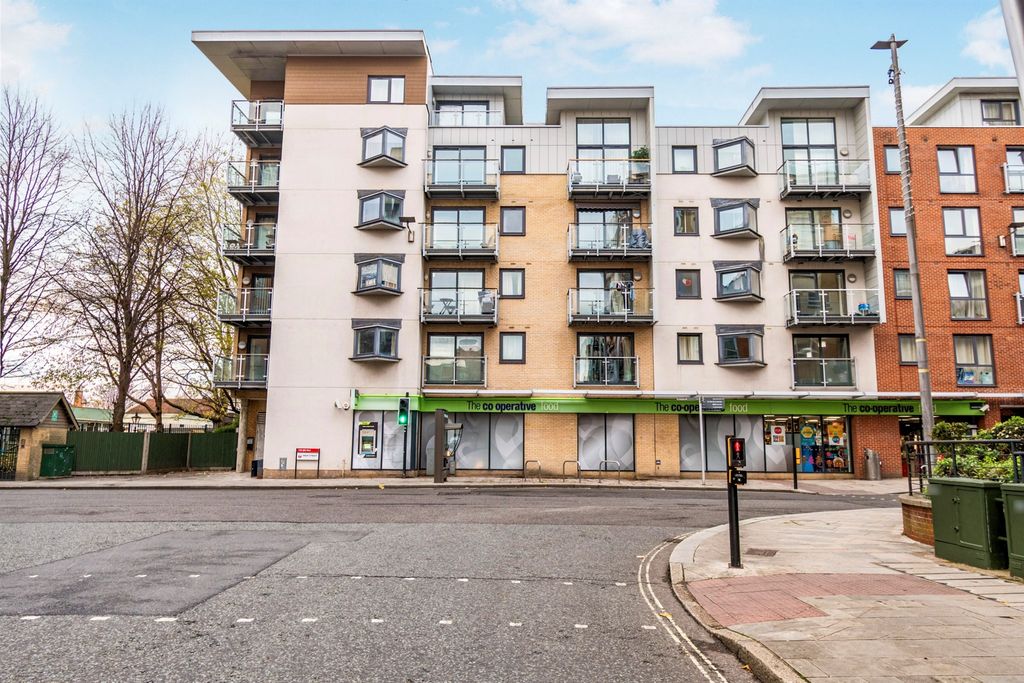 Property photo 1 of 16