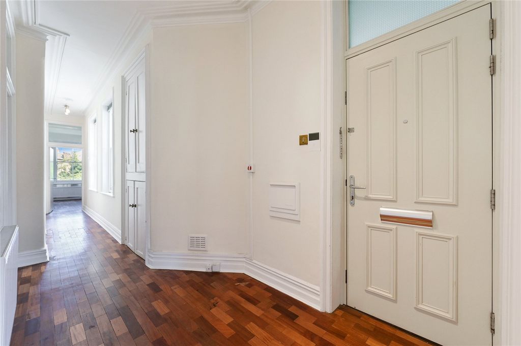 Property photo 3 of 8 Picture No. 05