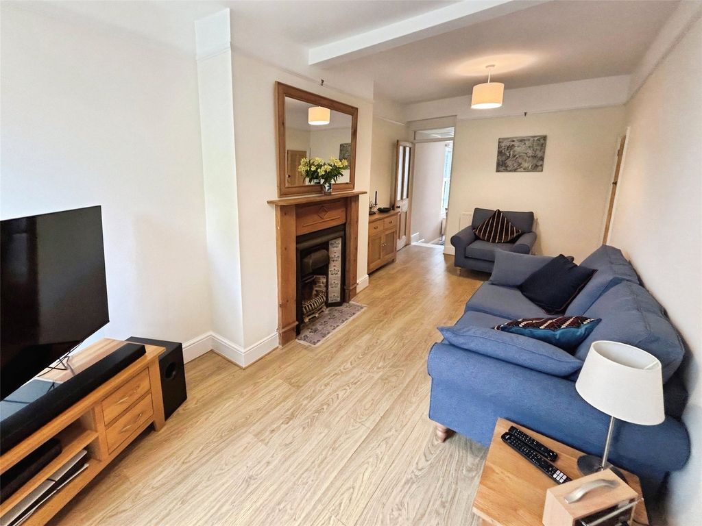 Property photo 2 of 8 Picture No. 04