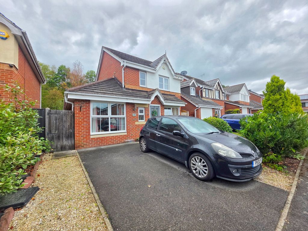 Property photo 2 of 19