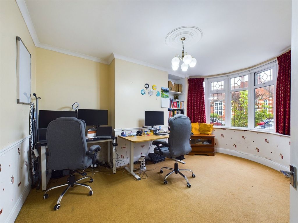 Property photo 3 of 22 Picture No. 02