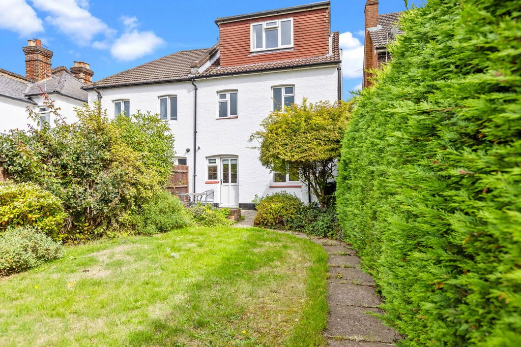 Property photo 1 of 11