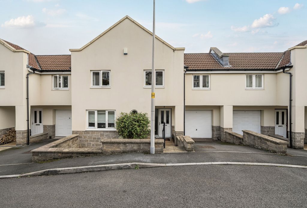 Property photo 1 of 22 Tydings Close