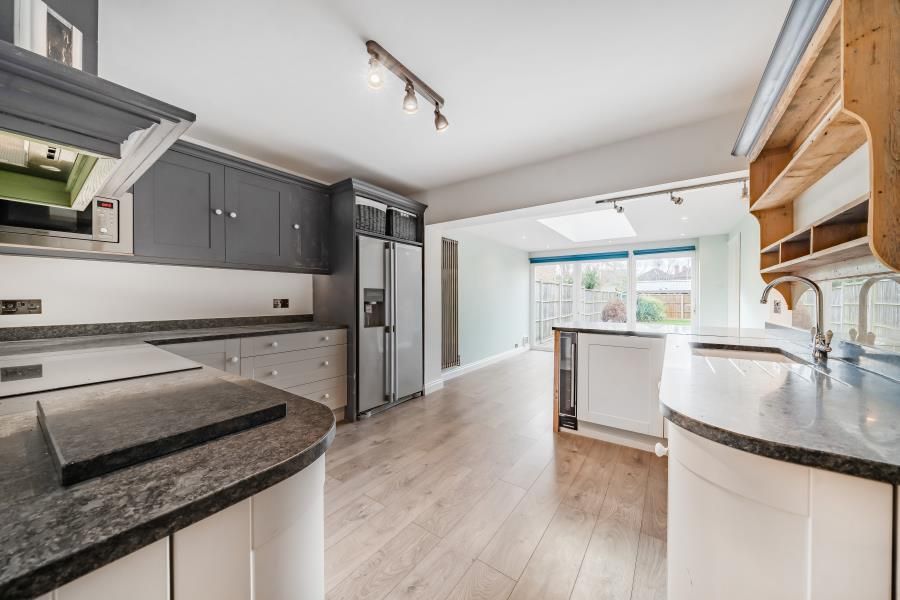 Property photo 1 of 18