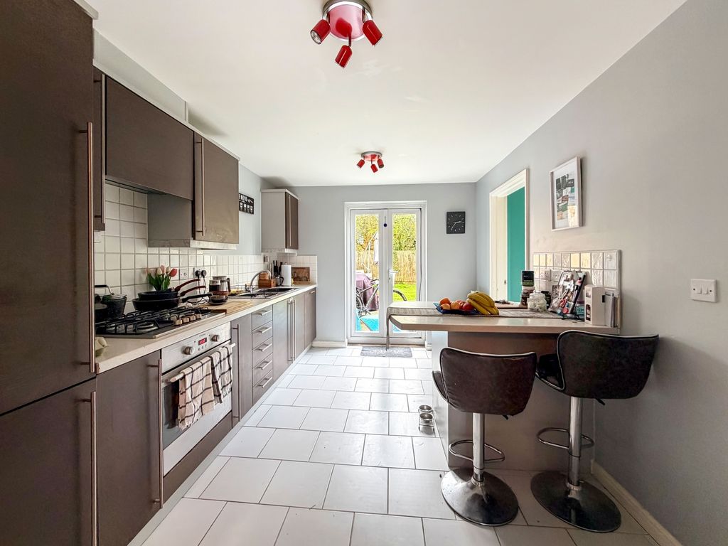 Property photo 2 of 16 Img_2415