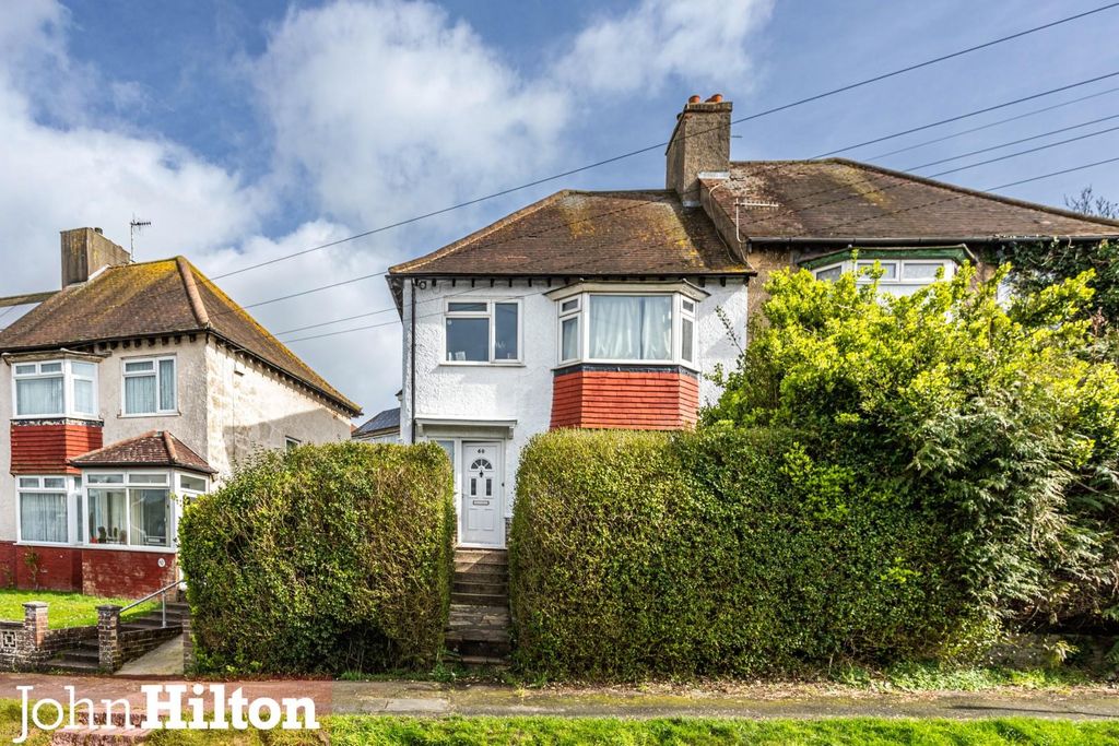 Property photo 1 of 13 Widdicombe Way1.Jpg