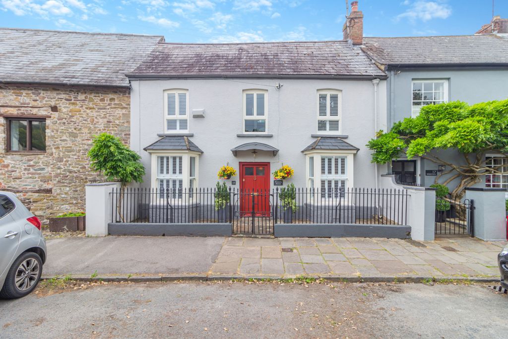 Property photo 1 of 34
