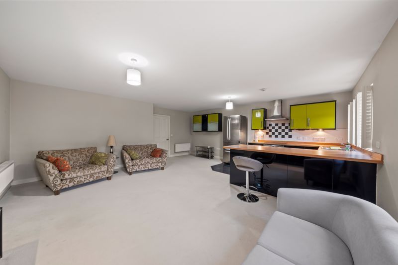 Property photo 3 of 13 Photo 9