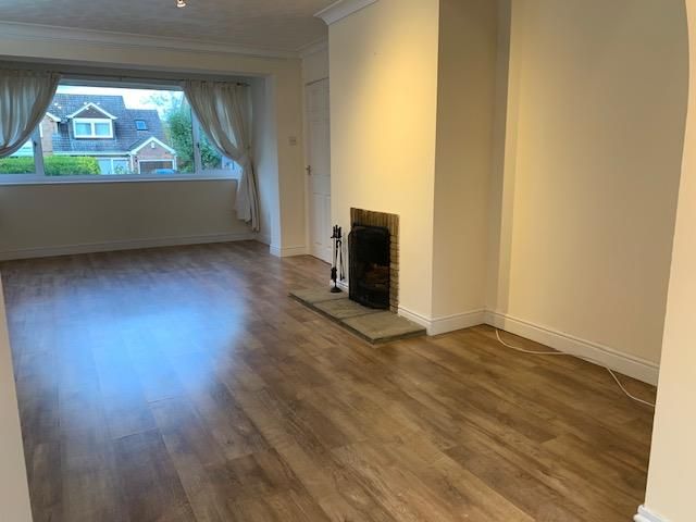 Property photo 2 of 23 Living Room