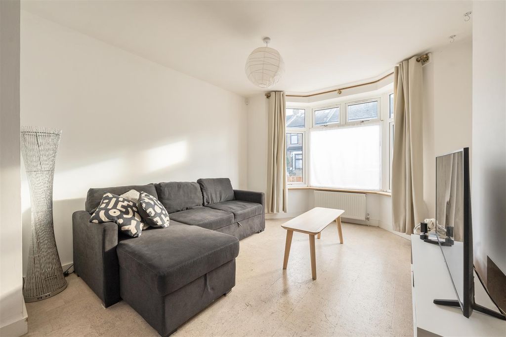 Property photo 3 of 24 Monega Road, E12