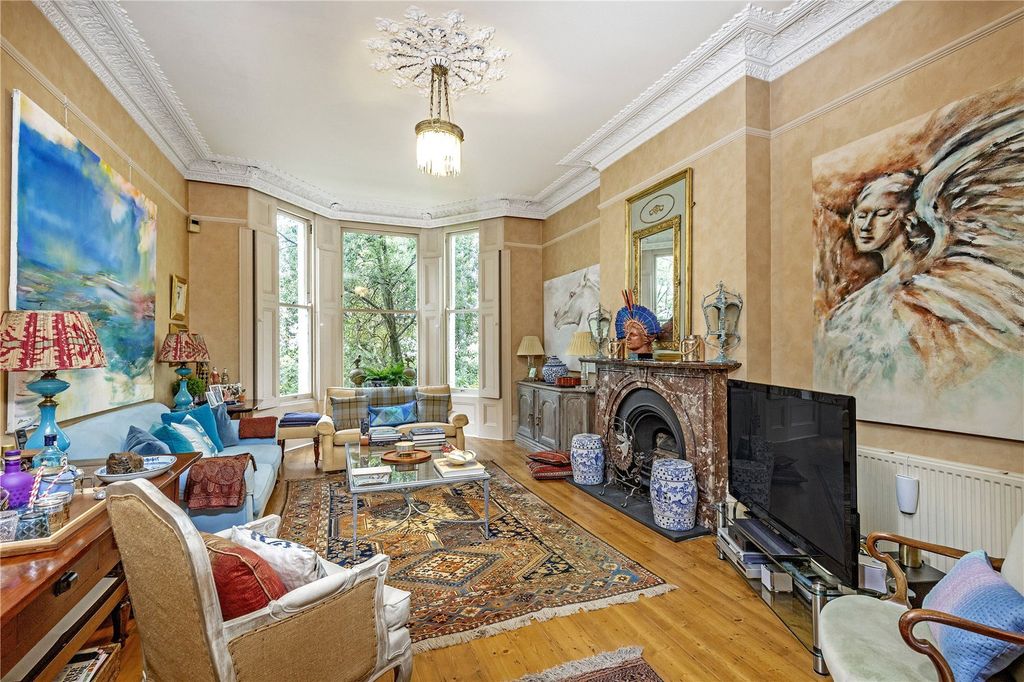 Property photo 3 of 17 Drawing Room