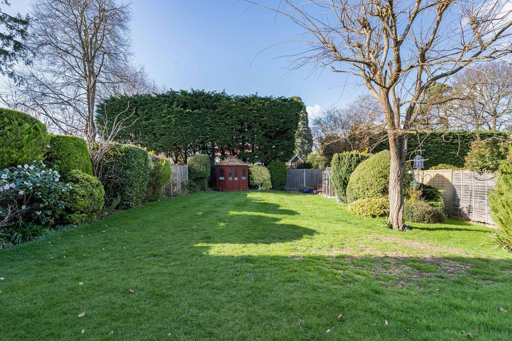 Property photo 2 of 17