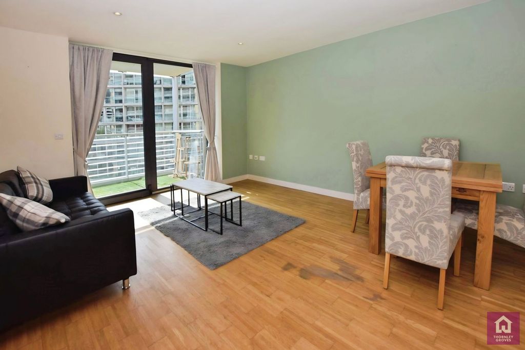 Property photo 3 of 20 Pbox-Img.Jpg