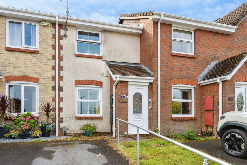 Property photo 1 of 13