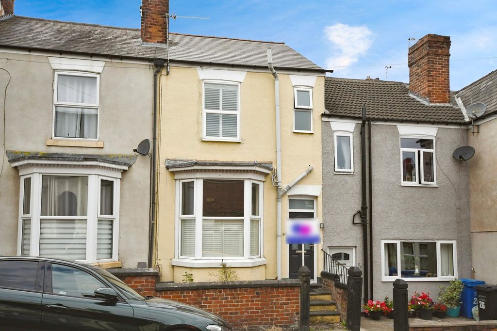 Property photo 1 of 18