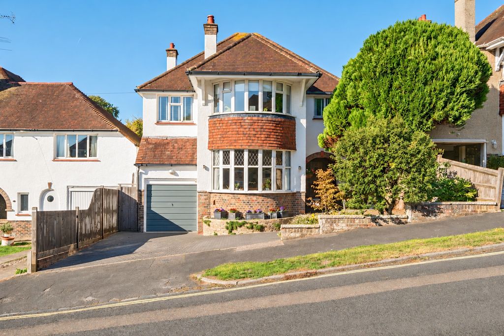 Property photo 1 of 67 Picture No. 76