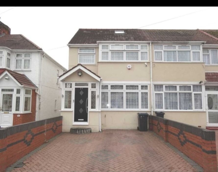 Property photo 1 of 15 Front