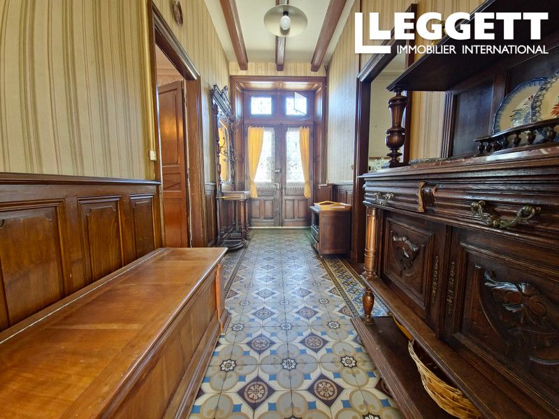 Property photo 2 of 10