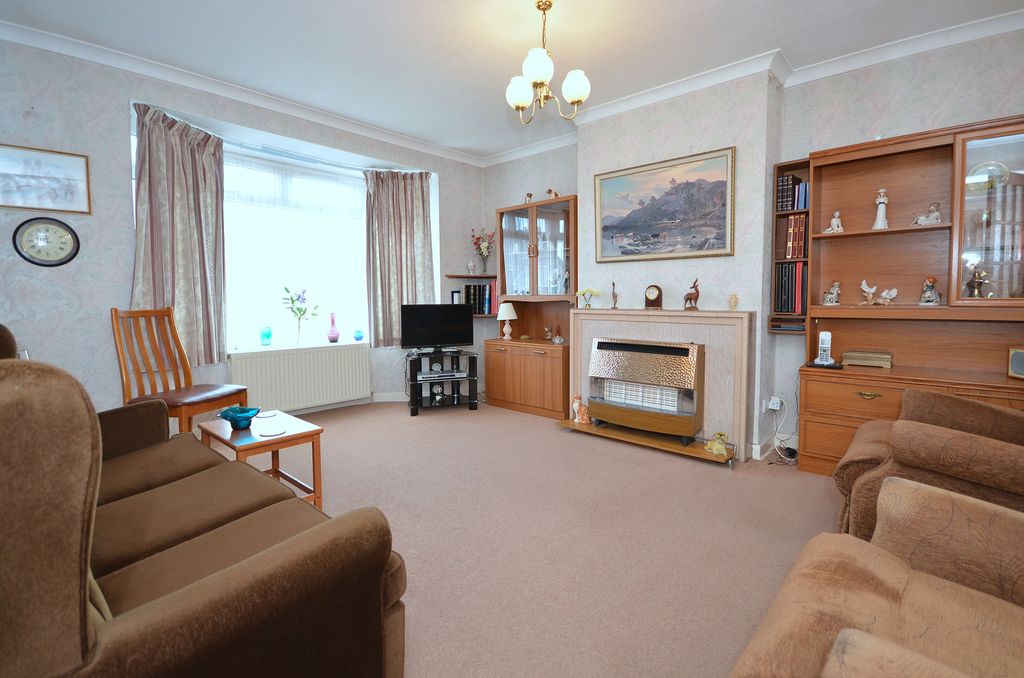 Property photo 3 of 9