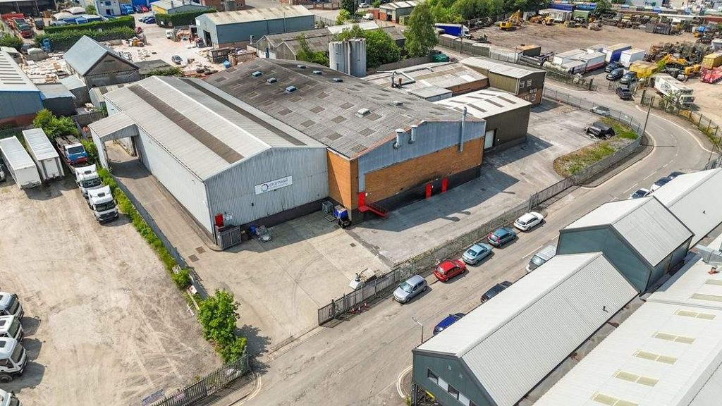 Property photo 2 of 8