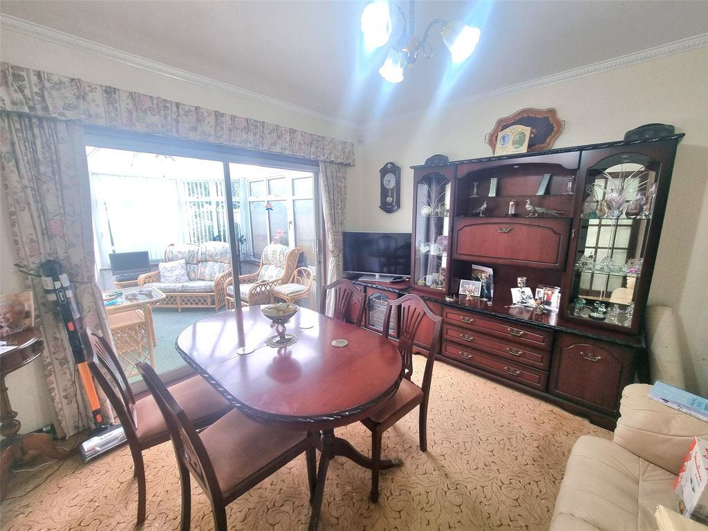 Property photo 3 of 16 Picture No. 06