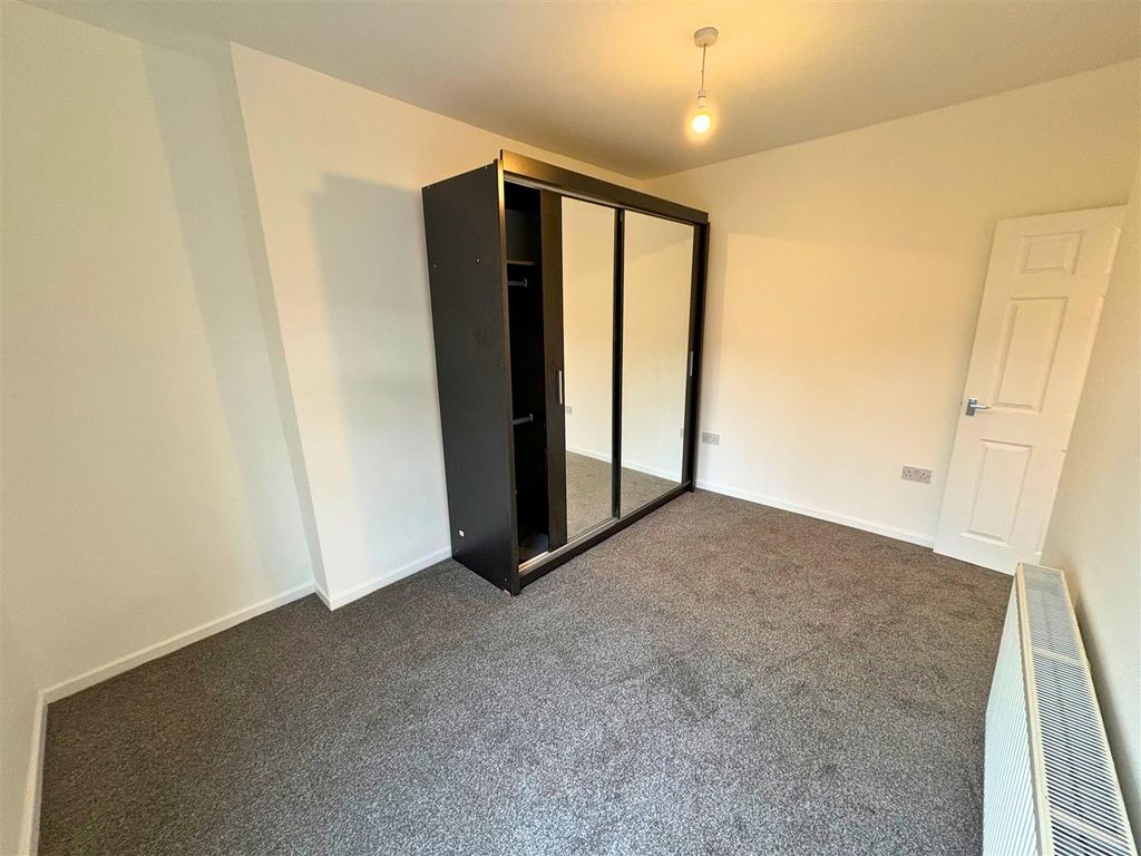 Additional image 12 of 3 bed terraced house to rentCastle Street, Maesteg CF34