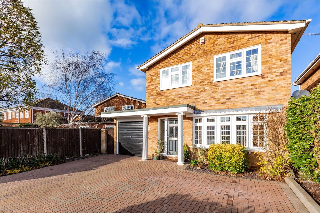 Property photo 1 of 17 Front