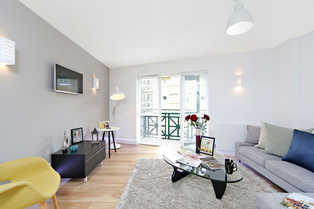 Property photo 2 of 12 Reception